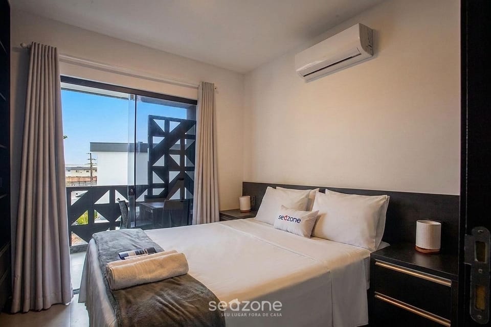 Bed, View (from property/room), Balcony/Terrace, Bedroom