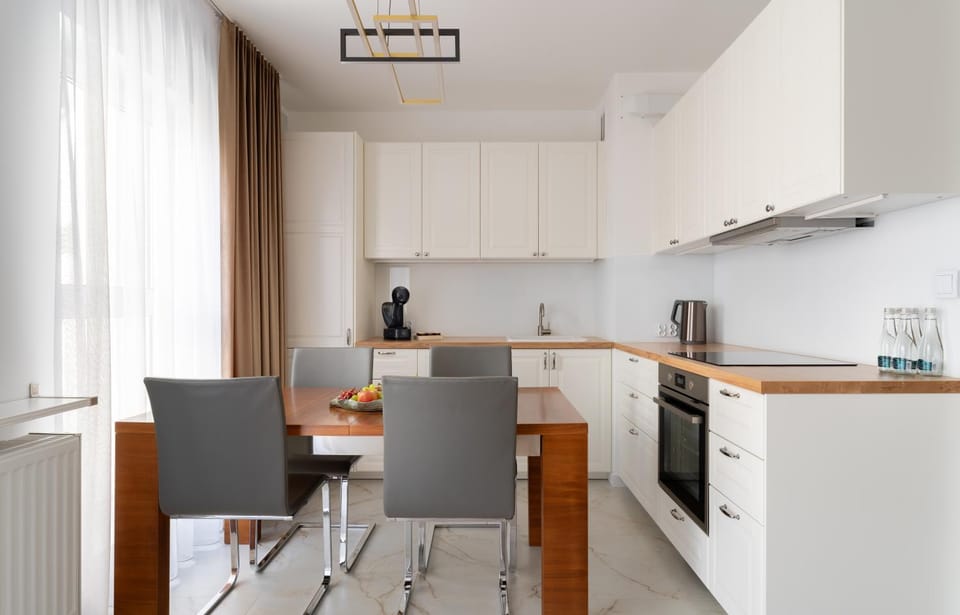 Coffee/tea facilities, Kitchen or kitchenette, Dining area, dishwasher, pet friendly, stove