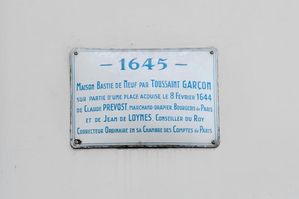 Property logo or sign, Logo/Certificate/Sign, Text overlay