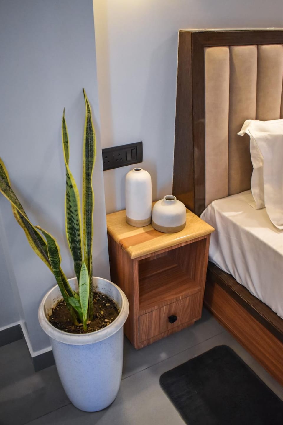 Karuna Court I Room in a 3 BHK l Attached Toilet Bed and Breakfast in India