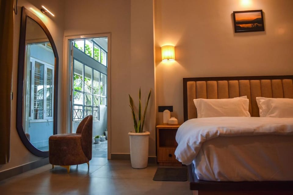 Karuna Court I Room in a 3 BHK l Attached Toilet Bed and Breakfast in India