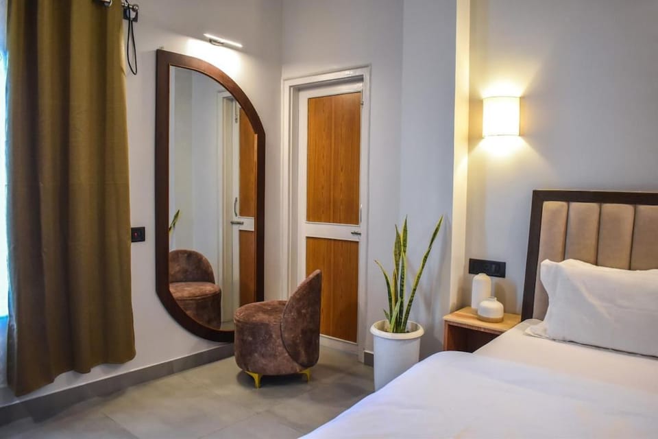 Karuna Court I Room in a 3 BHK l Attached Toilet Bed and Breakfast in India
