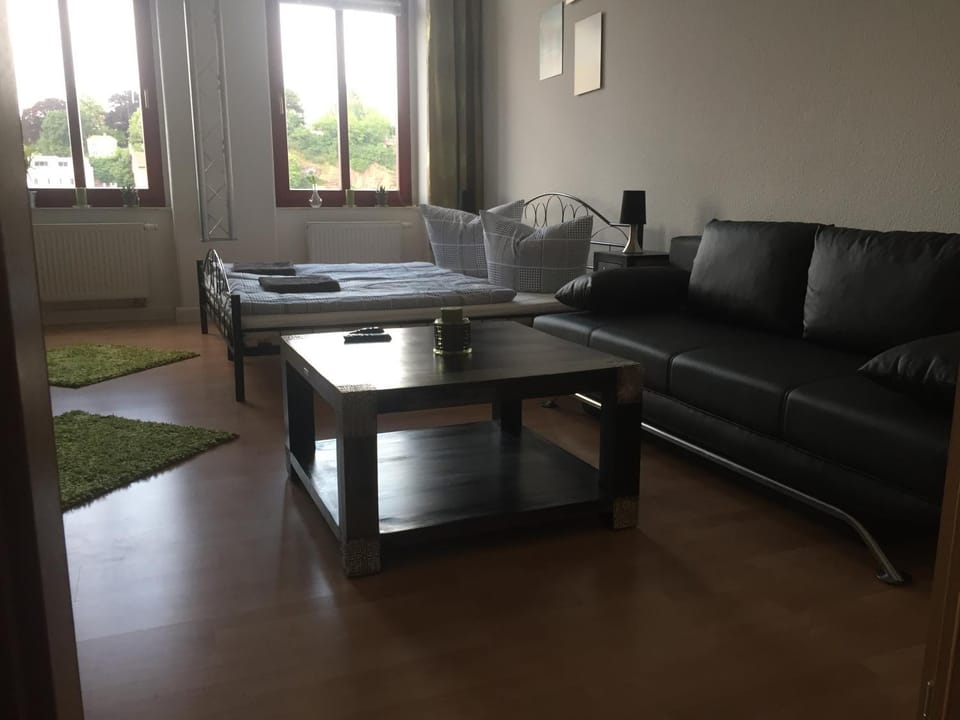 Living room, Photo of the whole room