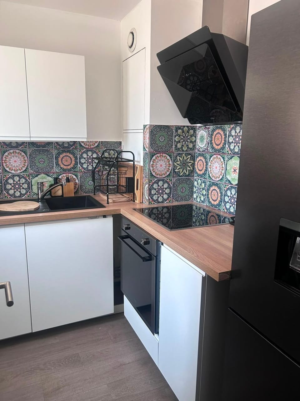 Kitchen or kitchenette, oven, stove