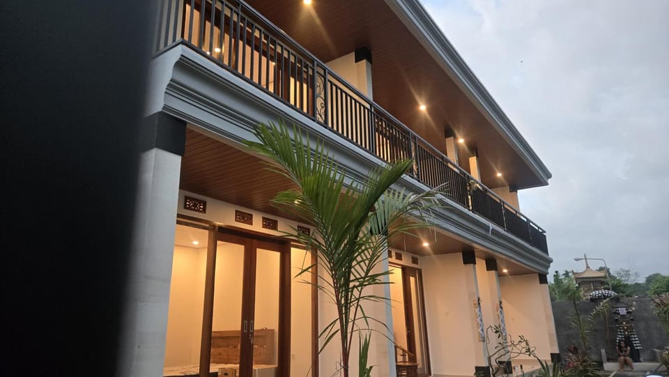 Sare Neka Guest House Bed and Breakfast in Sukawati