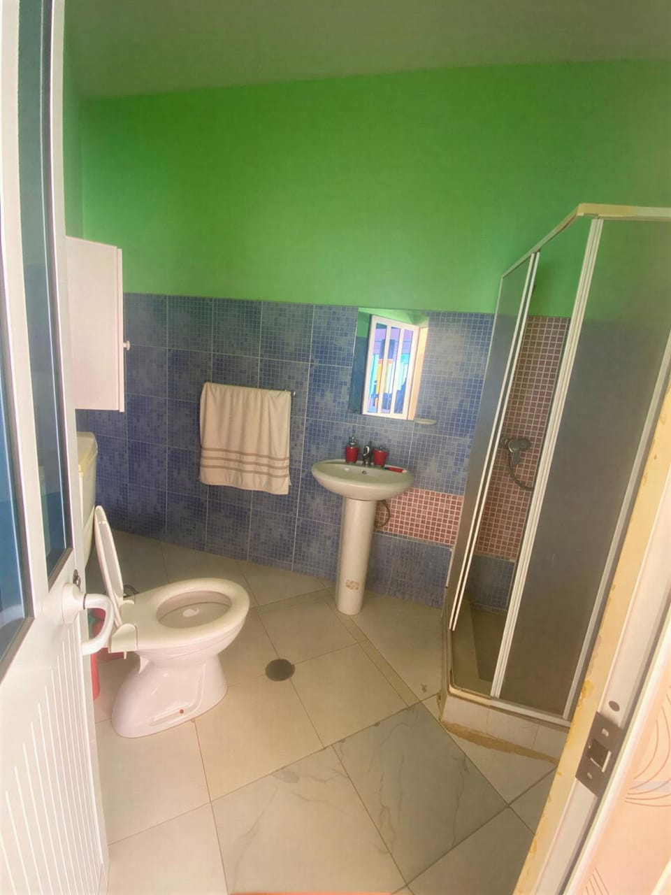 Shower, Toilet, Bathroom