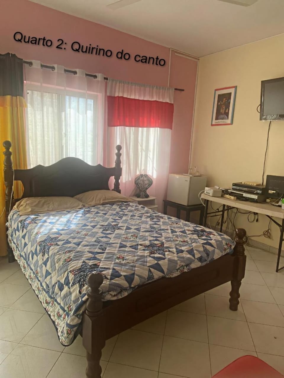Communal lounge/ TV room, Bed, TV and multimedia, Bedroom