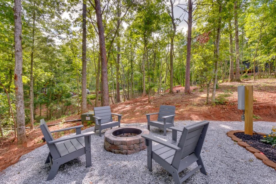 Tiny Home - Fire Pit, Grill, Deck & View! House in Otto