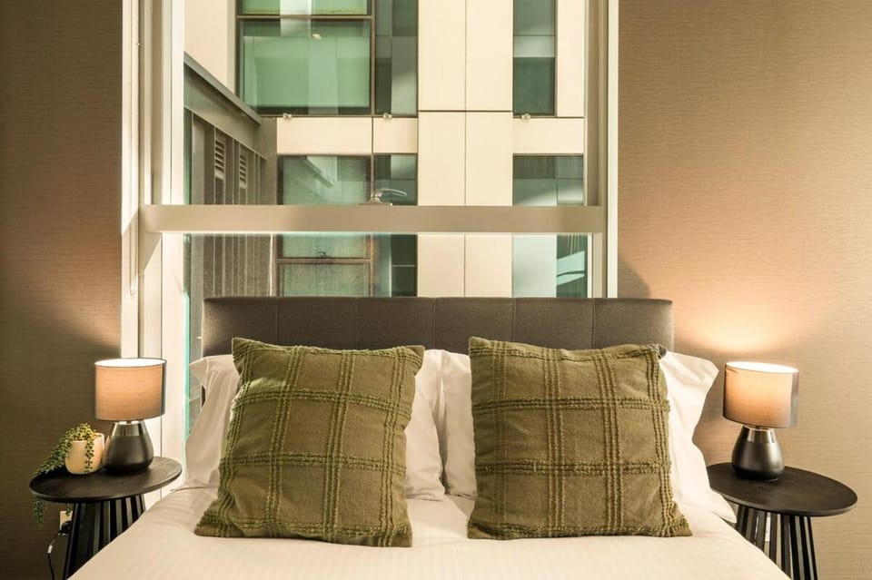 Luxury Docklands 2B APT, Pool, Gym, Near Marvel Apartment in Melbourne