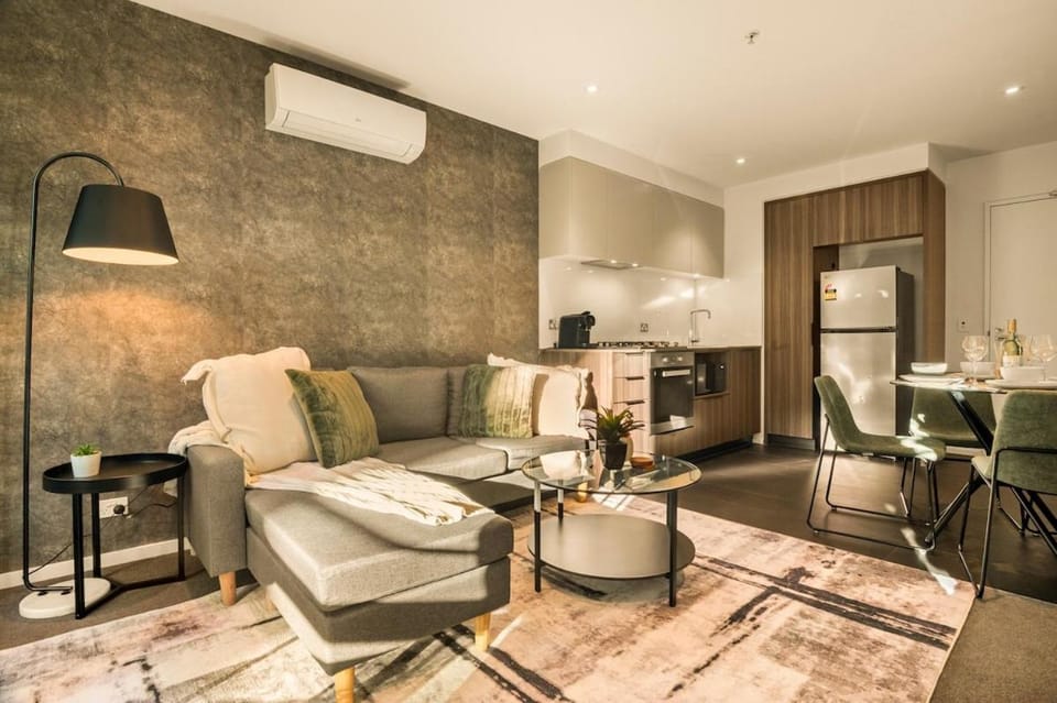 Luxury Docklands 2B APT, Pool, Gym, Near Marvel Apartment in Melbourne