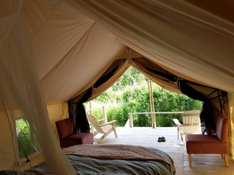 Forest Safari Tent in Alaska with Stunning Mountain Views House in Fritz Creek