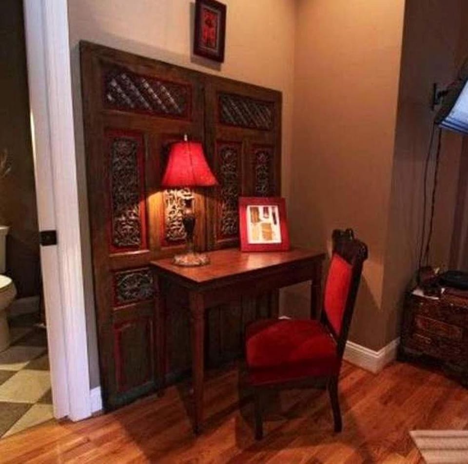 Luxurious Suite Rental with a Fireplace near Belmont, North Carolina House in Belmont