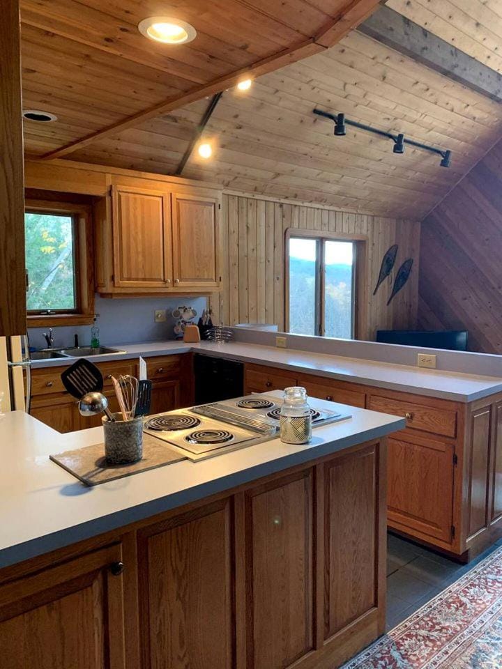 Spacious Okemo Cabin for a Weekend Getaway in Vermont Cabin in Andover