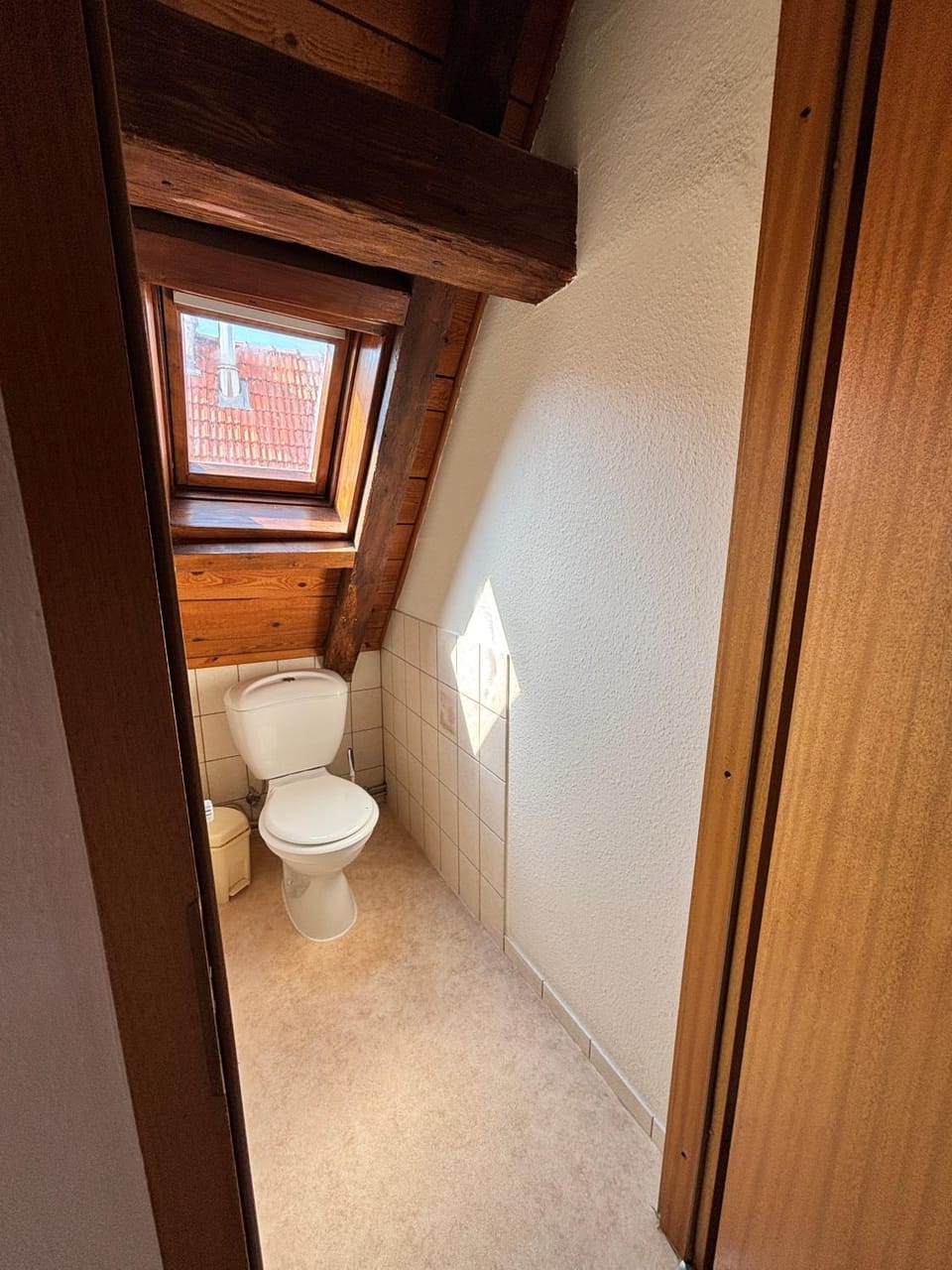 Property building, Bathroom, Living room