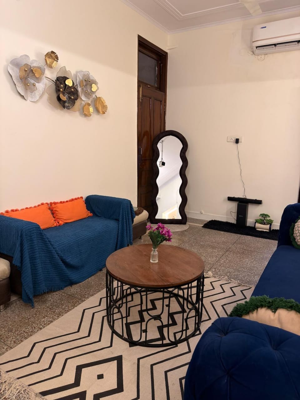 AP Luxe Stays 2BHK Retreat Home Theater Apartment in Delhi