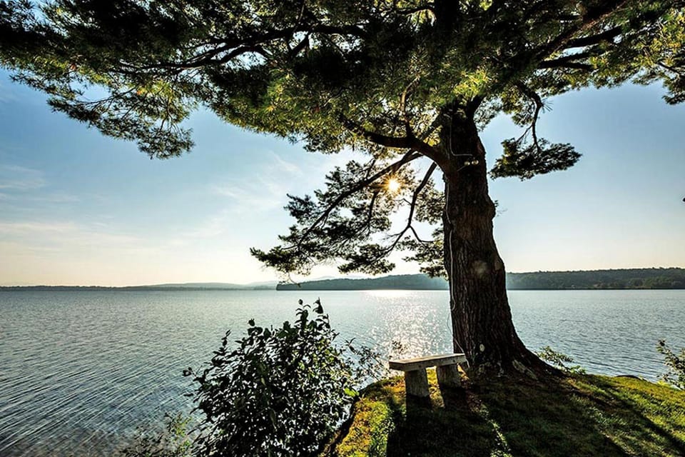 Delightful Lake House Rental near Gilford, New Hampshire House in Lake Winnisquam