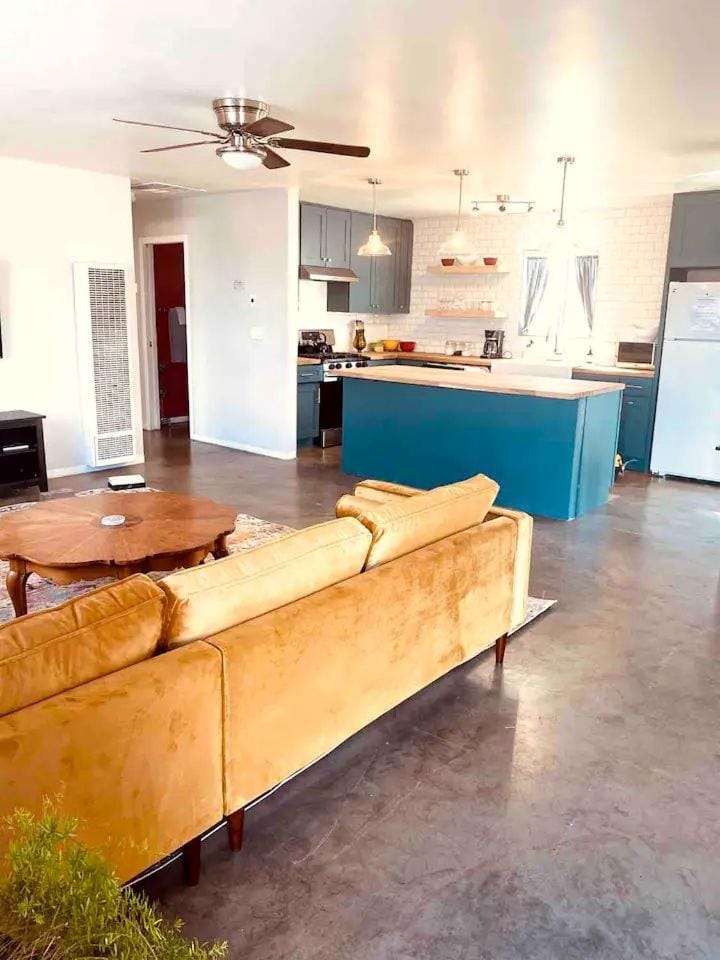 The Joshua Tree Desert Duo in California House in Joshua Tree