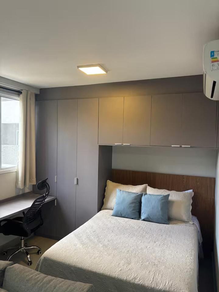 Bed, Photo of the whole room, air conditioner