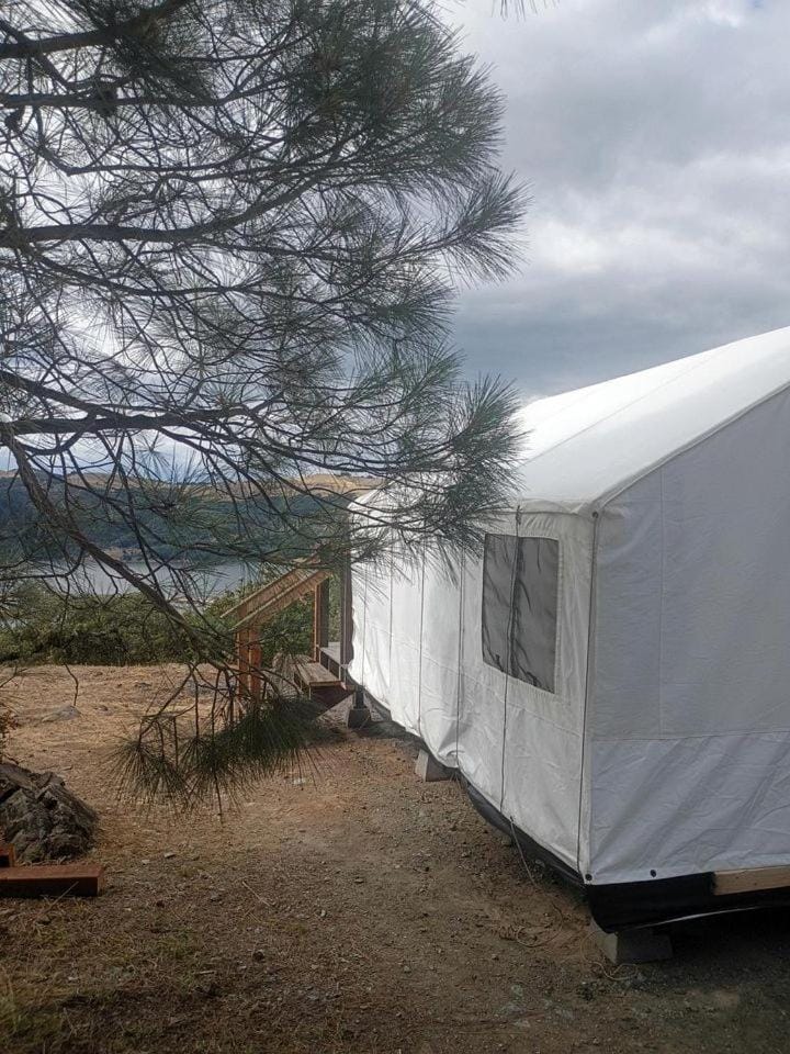 Luxury Canvas Tent with Outdoor Firepit Retreat in Geyserville, California House in Sonoma County