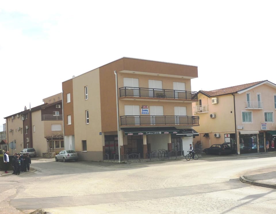 Property building, Day
