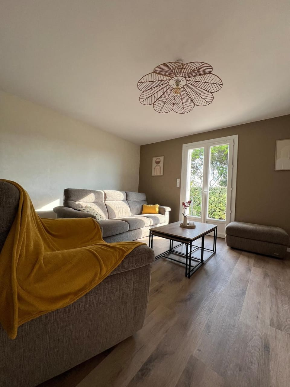 Property building, TV and multimedia, Living room