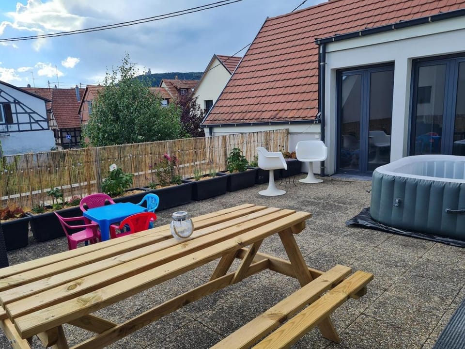 Patio, Balcony/Terrace, Dining area