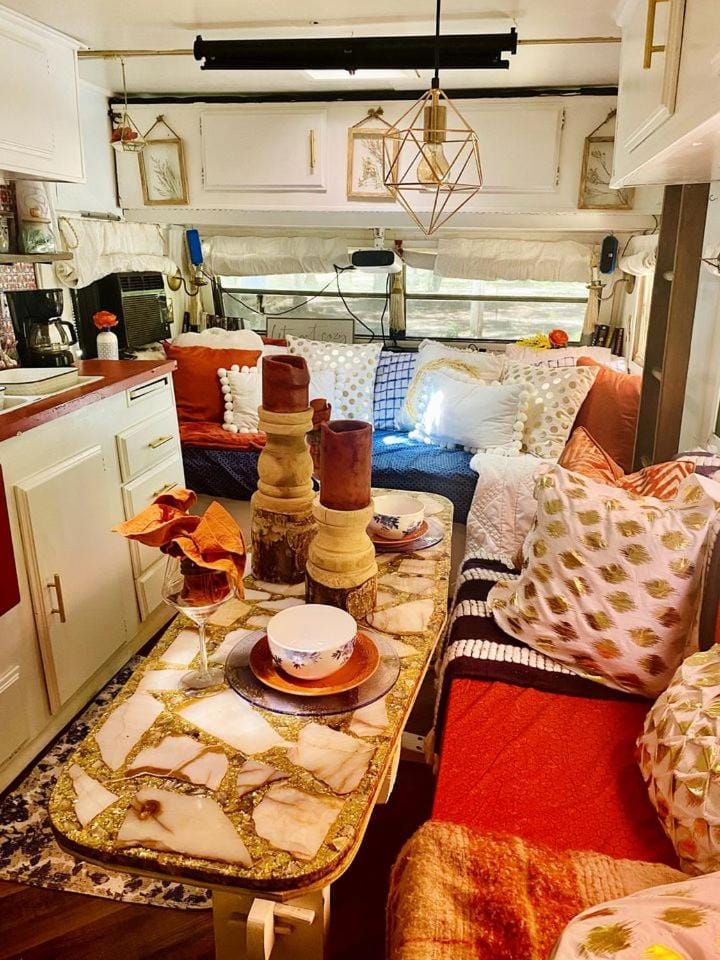 Vintage Camper Retreat with Fire Pit & Private Deck in Hopkins, South Carolina House in Hopkins