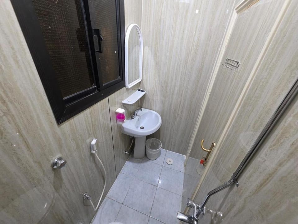 Peaceful 3BR Parking Fast WiFi Near Haram Apartment in Mecca