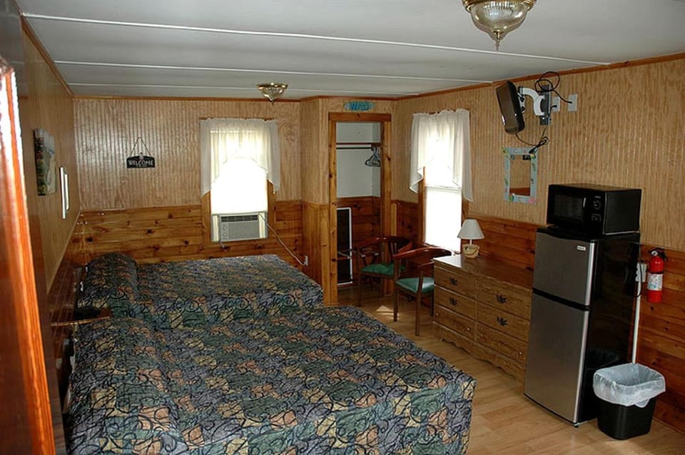 Family-Friendly Camping Rental near White Mountain National Forest, New Hampshire House in Laconia