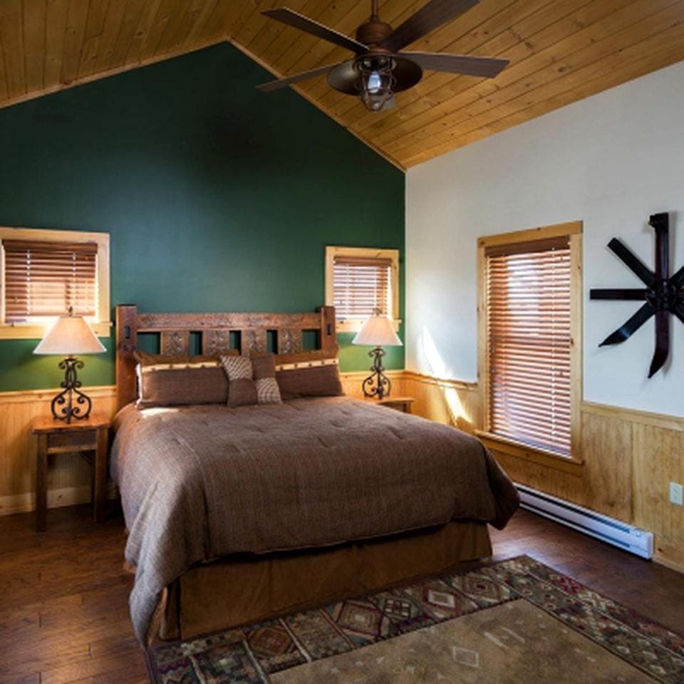 Exceptional Cabin Getaway on a Resort and Equestrian Site in Rutland County, Vermont Cabin in Chittenden