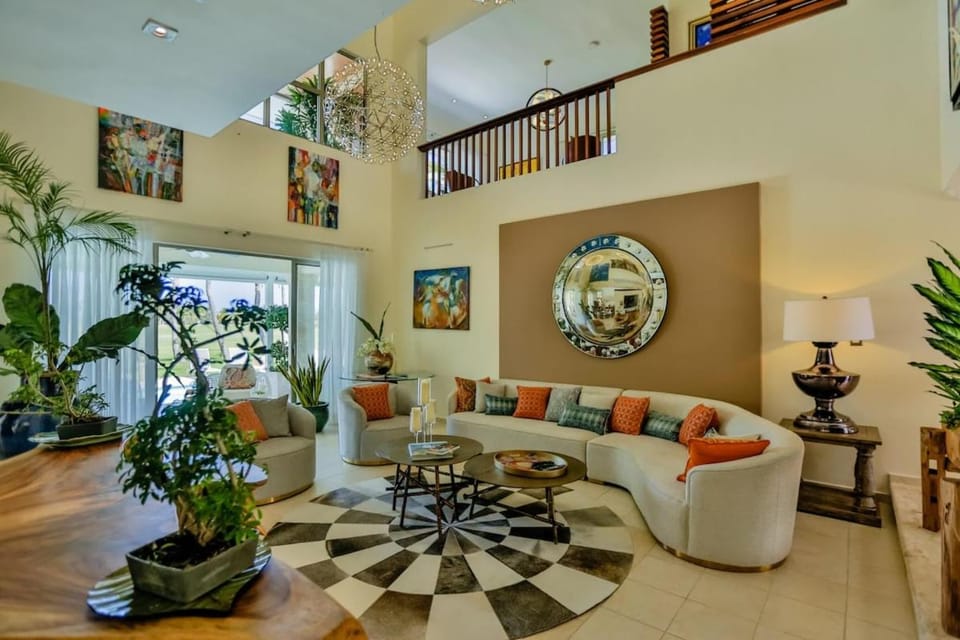 Villa Paradiso Luxury - Golf, Pool, Staff included Villa in Punta Cana