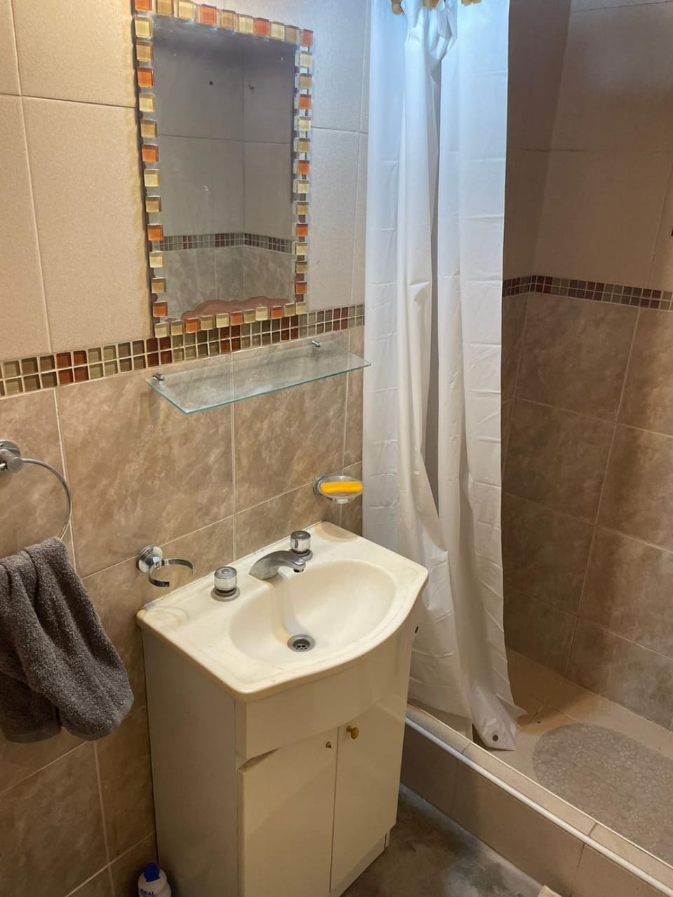 Shower, Bathroom, Bath, towels