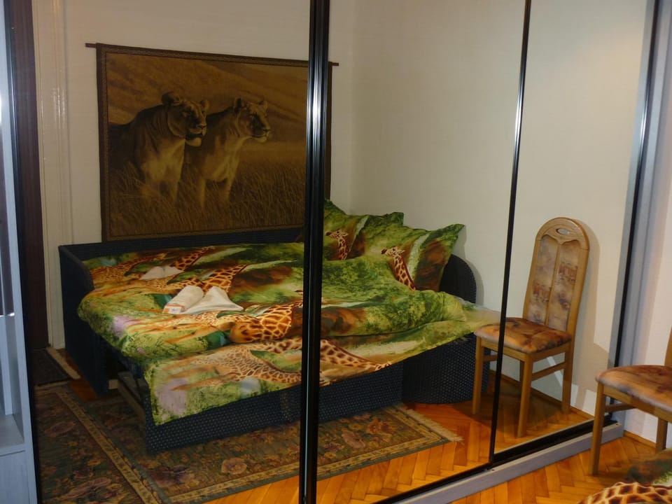 Bed, Photo of the whole room
