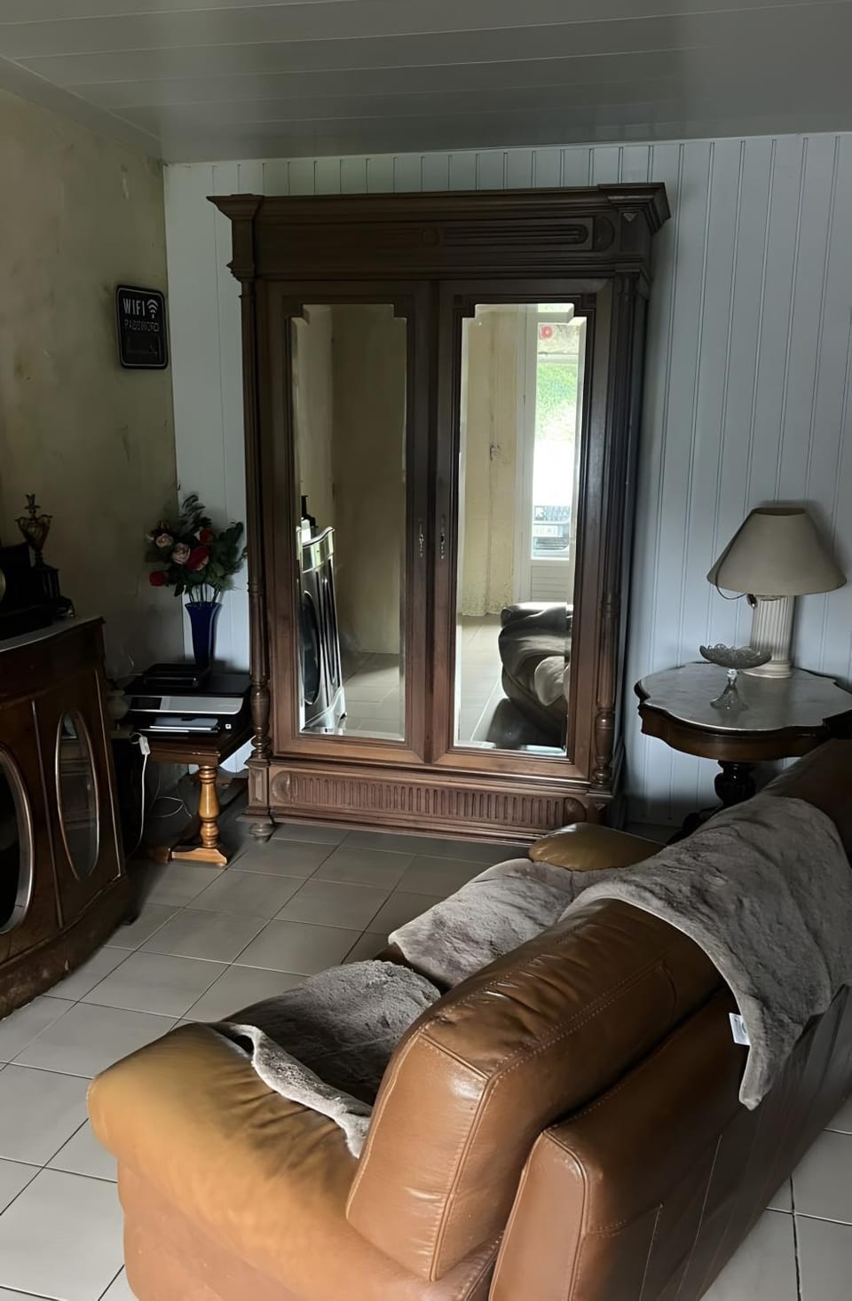 Property building, Living room
