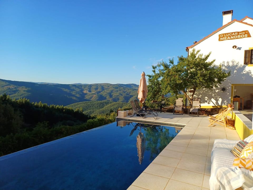 Natural landscape, View (from property/room), Mountain view, Pool view, Swimming pool, Swimming pool