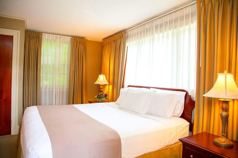 Beautiful Suite Rental in the Litchfield Hills of Connecticut near Mohawk Mountain House in Lakeville