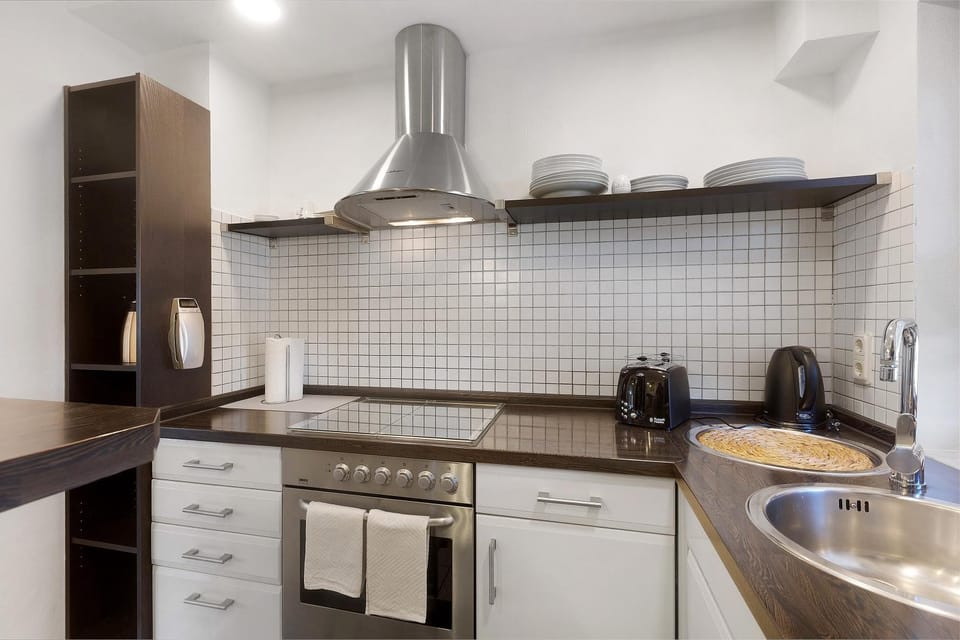 Kitchen or kitchenette, Living room
