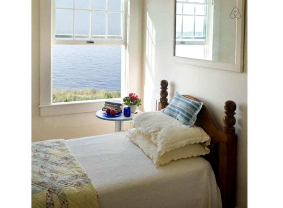 Historic Lighthouse Cottage Rental with a Secluded Beach in Pocasset, Massachusetts House in Pocasset