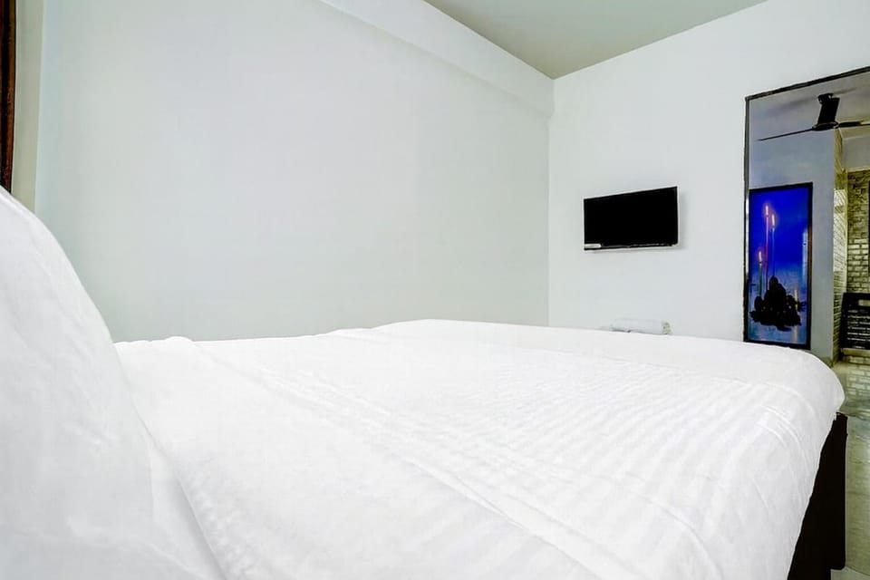 AR Hotels By Hotelist Hotel in Maharashtra