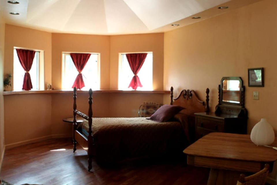Superb Cabin Rental with Fire Pit and BBQ near Denali National Park, Alaska Cabin in Talkeetna
