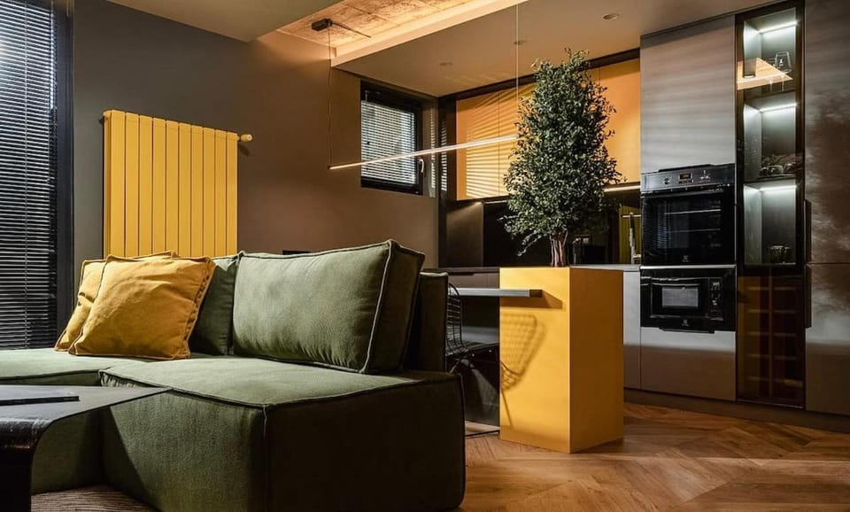 Kitchen or kitchenette, Living room, minibar, oven, pet friendly