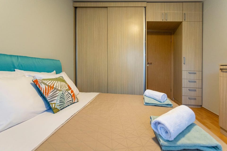 South Park Apartment - Best Location & All Nearby Apartment in Sofia