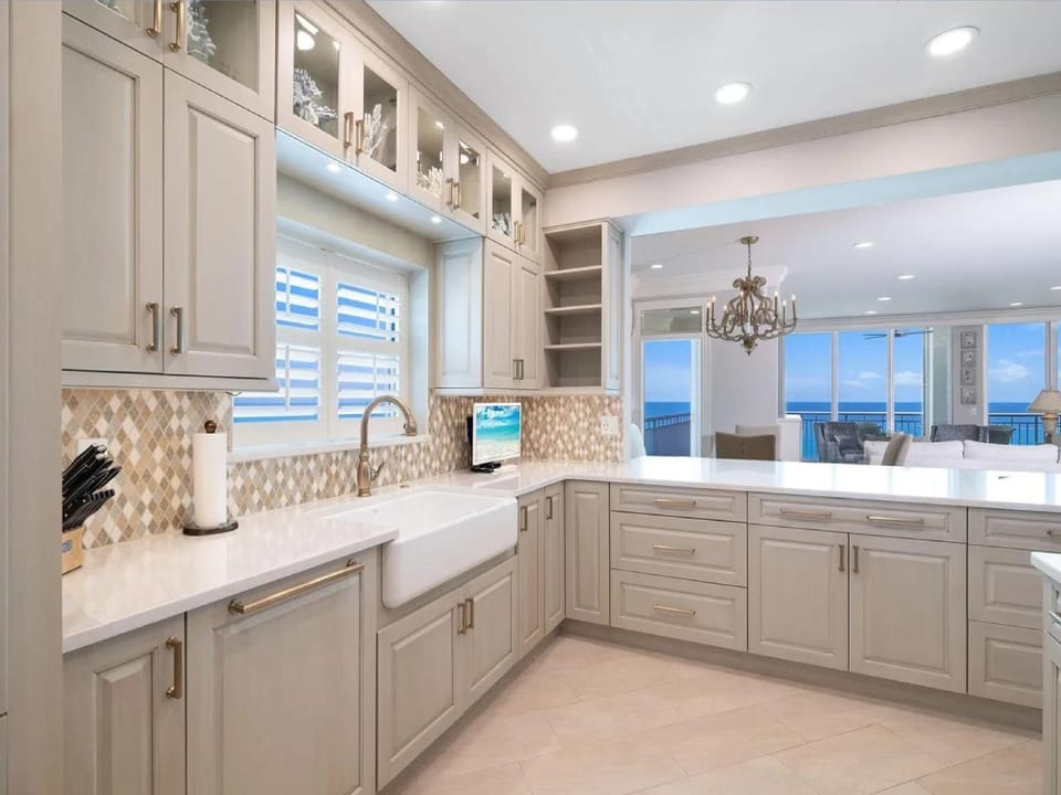 Elegant Gulf Coast Escape in Destin Apartment in Destin