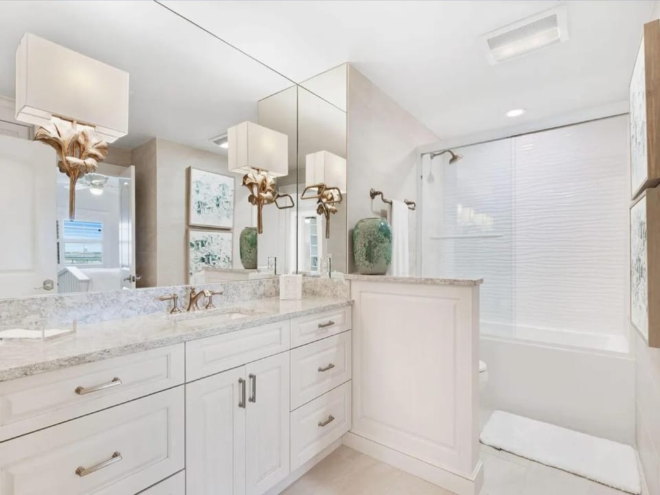 Elegant Gulf Coast Escape in Destin Apartment in Destin