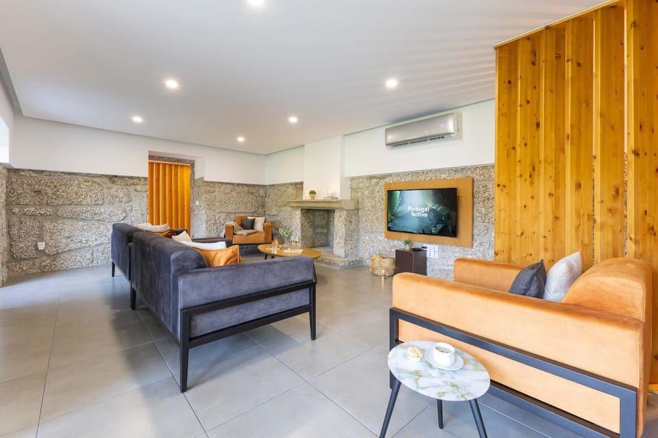 TV and multimedia, Living room, air conditioner
