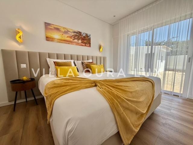 Shower, Toilet, Bed, Bedroom, air conditioner