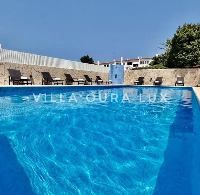 Garden view, Pool view, Swimming pool, sunbed