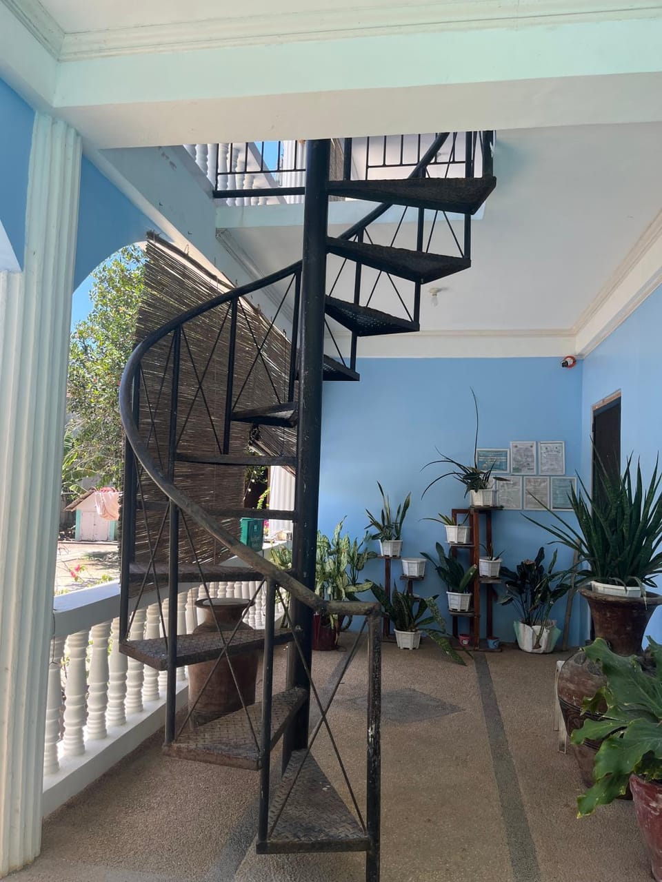 Facade/entrance