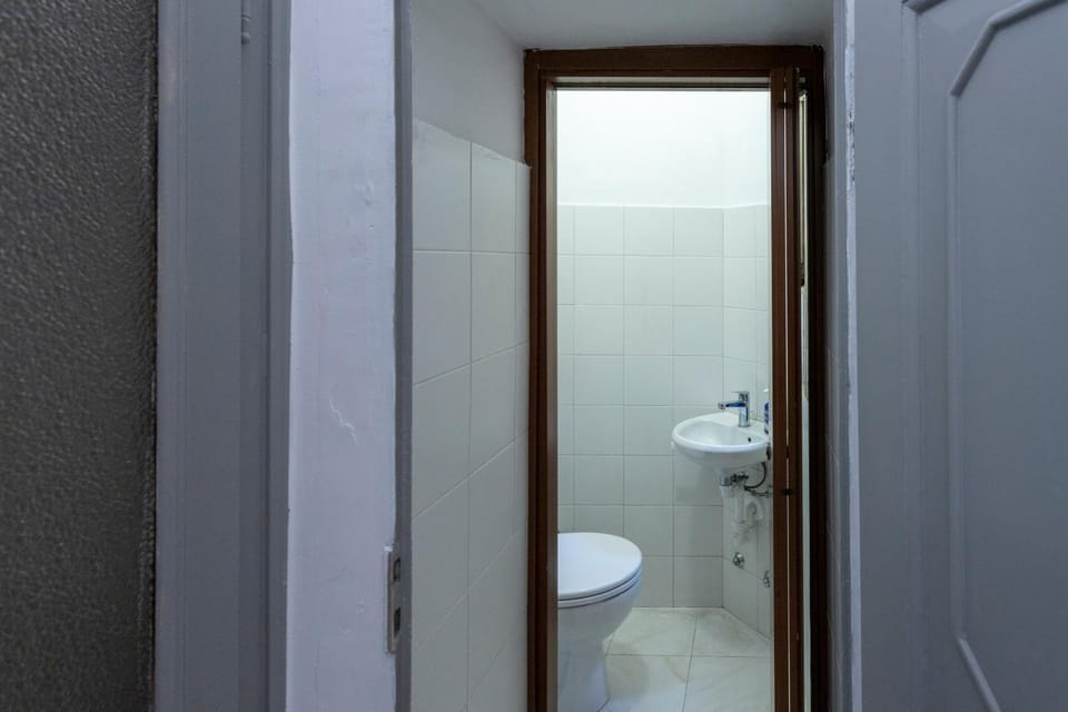 Toilet, Bathroom