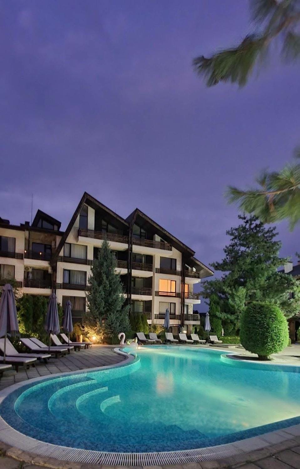 Swimming pool